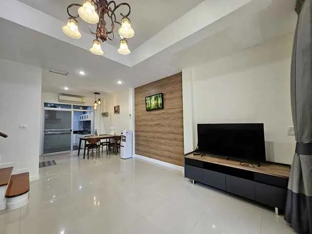 ให้เช่าทาวน์โฮม บ้านกลางเมือง ศรีนครินทร์ เออร์บาเนียน ศรีนครินทร์ 46/1 ขนาด 22 ตร.ว. พื้นที่ใช้สอย 170 ตร.ม. 3 ห้องนอน พร้อมอยู่