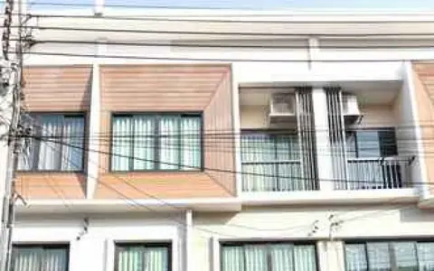 ให้เช่าทาวน์โฮม 3 ชั้น The Trop Urban มอเตอร์เวย์ ลาดกระบัง 17.9 ตร.ว. 4 ห้องนอน เฟอร์นิเจอร์ครบ ค่าเช่า 20,000 บาท/เดือน