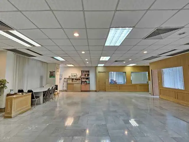 ขาย ออฟฟิศ Royal Castle Pattanakarn Condo พัฒนาการ 30 ขนาด 184 ตรม. 2 ห้องประชุม ทำออฟฟิศหรืออยู่อาศัยได้ ราคา 6,000,000 บาท