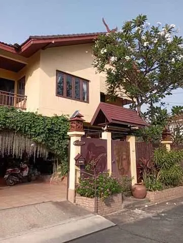 ขายบ้านเดี่ยว หมู่บ้านสินธนา กรีนวิลล์ นวมินทร์ 50 ขนาด 132 ตร.ว. บ้านครึ่งตึกครึ่งไม้ พร้อมสระว่ายน้ำ ราคา 22,000,000 บาท