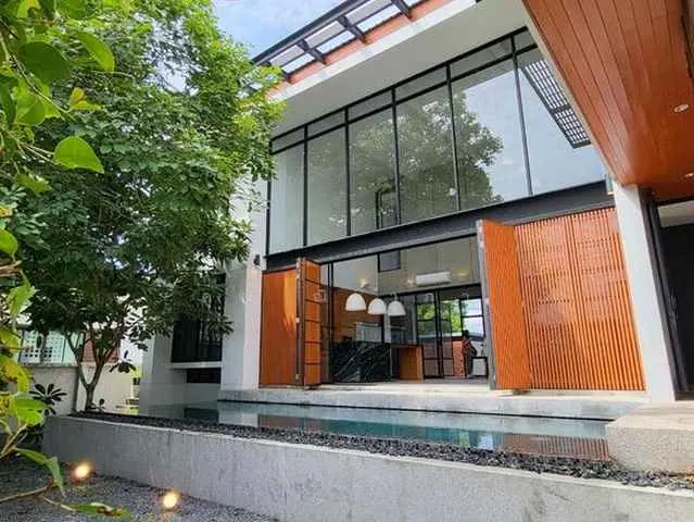 ขายบ้านเดี่ยว พุทธมณฑลสาย 2 ขนาด 151.7 ตร.ว. บ้านโมเดิร์นลอฟท์ พร้อมสระว่ายน้ำ ราคา 22,000,000 บาท
