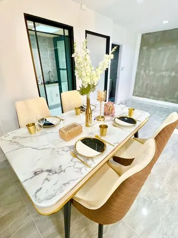 ขายบ้านวรารักษ์ รังสิต คลองสาม บ้านรีโนเวทใหม่ทั้งหลัง แค่หิ้วกระเป๋ามา