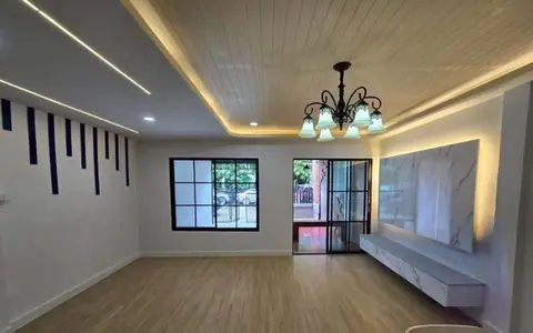 ขายบ้าน เคซี รามอินทรา 3 รีโนเวทใหม่หมด พร้อมอยู่ ใกล้แฟชั่นไอส์แลนด์