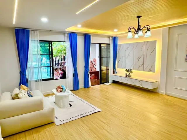 **ขายบ้าน เคซี รามอินทรา 3 บ้านรีโนเวทใหม่ พร้อมเฟอร์ ใกล้ทางด่วนจตุโชติ แฟชั่นไอส์แลนด์