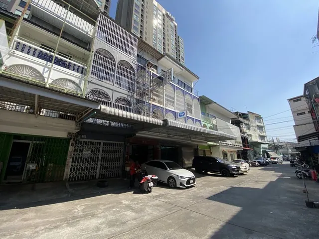 ให้เช่าอาคารพาณิชย์ 4 ชั้น อุดมสุข 15 พื้นที่ใช้สอย208 ตร.ม.