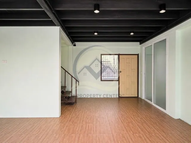 หมู่บ้านรัตนโกสินทร์ 200 ปี บ้านเดี่ยว 2 ชั้น ซอยรังสิต-ปทุมธานี 10 ถนนรังสิต ปทุมธานี ราคานี้ คุ้มค่าสำหรับผู้ซื้อ บนทำเลศักยภาพ