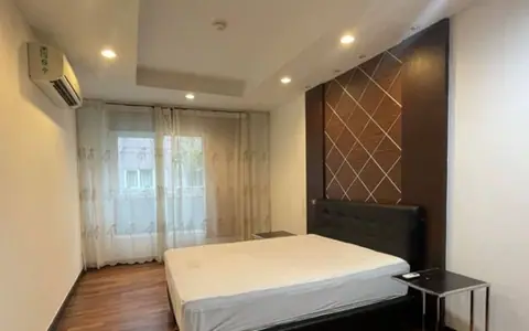 ให้เช่า   Avenue 61 (คอนโด อเวนิว 61) - ใกล้ BTS เอกมัย