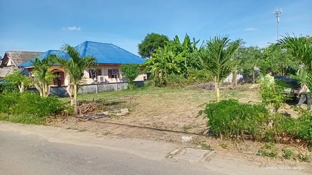 ขายที่ดินถมแล้ว กลางเมือง 220.2ตร.ว. ต.ศาลาแดง อ.เมือง จ.อ่างทอง