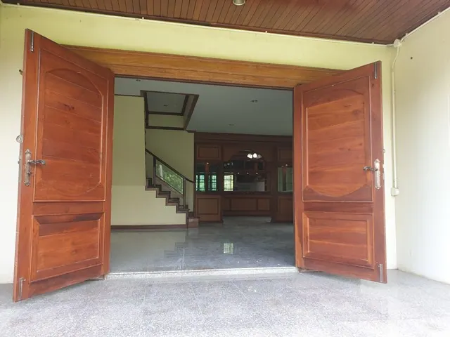 ขายบ้านเดี่ยว กู้ฯได้เต็ม ทำเล-หัวมุม ตกแต่งไม้ประดู่ เมืองศรีสะเกษ