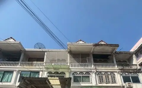 Townhouse in Onnut 3 Storey 4 Bedrooms 3 Bathrooms for Sale (C2799)
