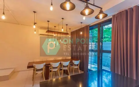 The Park Lane 22 3 Bedrooms 5 Bathrooms for Rent 120,000 Baht (C993)