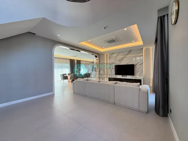 Grand Bangkok Boulevard Krungthepkritha  for Rent (D2787)
