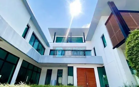 Detached House In Karnchanaphisek for Sale (D2771)