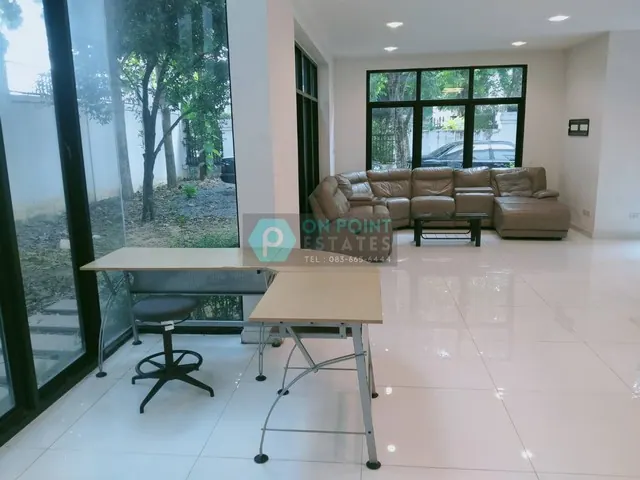 Detached House In Karnchanaphisek for Sale (D2771)