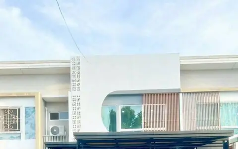 ขายทาวน์โฮม 2 ชั้น มบ.อินดี้ บางนา-ตราด กม.26 เนื้อที่ 22 ตรว 2นอน 3 น้ำ ทำเลดี ใกล้ เมกาบางนา