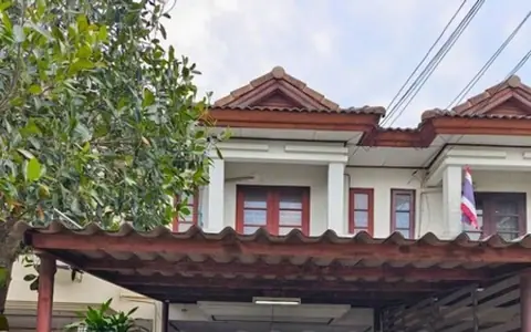 ขายทาวน์เฮ้าส์ 2 ชั้น หมู้บ้านพุดตาน เพชรเกษม 81 เนื้อที่ 19 ตรว 2ห้องนอน 2ห้องน้ำ ใกล้บิ๊กซีเพชรเกษม