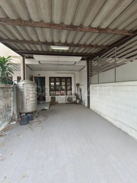ขายทาวน์เฮ้าส์ 2 ชั้น หมู้บ้านพุดตาน เพชรเกษม 81 เนื้อที่ 19 ตรว 2ห้องนอน 2ห้องน้ำ ใกล้บิ๊กซีเพชรเกษม