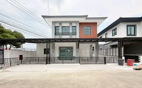 ขายบ้านเดี่ยว 2 ชั้น หมู่บ้านพร้อมพัฒน์ 1 รีโนเวทใหม่ พร้อมอยู่ มีห้องนอนชั้นล่าง เนื้อที่ 40 ตรว 4นอน 3น้ำ
