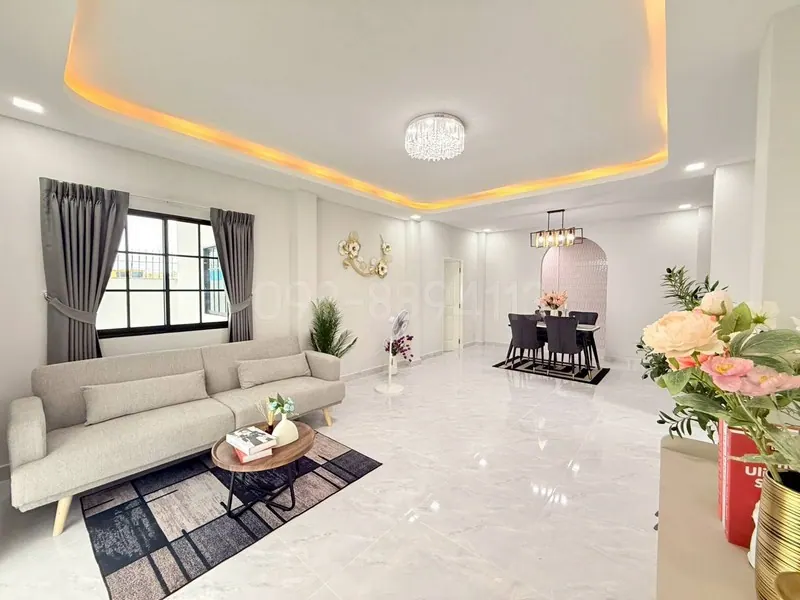 ขายบ้านเดี่ยว 2 ชั้น หมู่บ้านพร้อมพัฒน์ 1 รีโนเวทใหม่ พร้อมอยู่ มีห้องนอนชั้นล่าง เนื้อที่ 40 ตรว 4นอน 3น้ำ