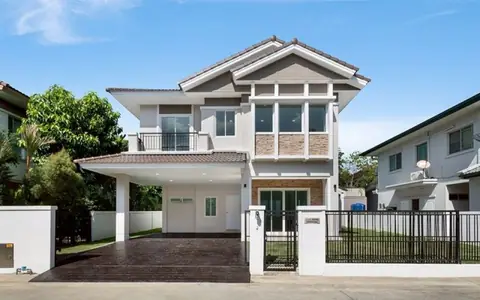 บ้านเดี่ยว 2 ชั้น รีโนเวทใหม่ หมู่บ้าน มัณฑนา แจ้งวัฒนะ-ราชพฤกษ์ ทำเลดี ติดถนนใหญ่