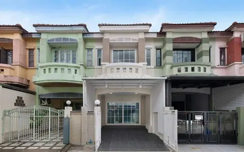 หมู่บ้านบุศรินทร์ บางบัวทอง ต่อเติมครบพร้อมอยู่ ทำเลดี ใกล้รถไฟฟ้า