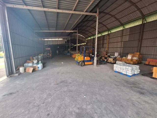 ขายโรงงานพร้อมผู้เช่าขนาด 1600 ตรม. นาวังหิน พนัสนิคม ชลบุรี