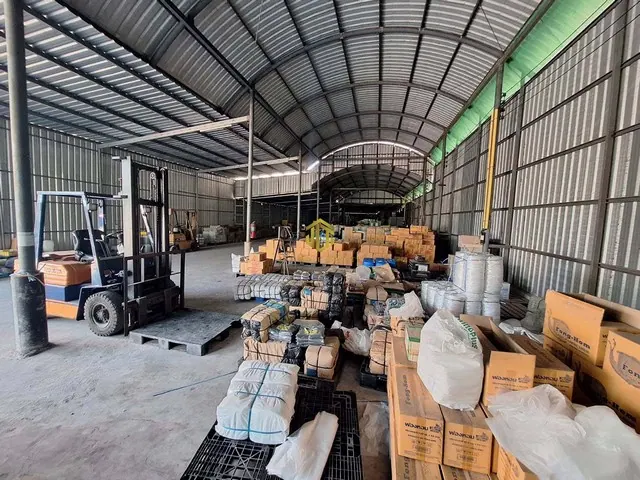 ขายโรงงานพร้อมผู้เช่าขนาด 1600 ตรม. นาวังหิน พนัสนิคม ชลบุรี