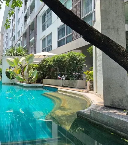 คอนโด Pool Access สไตล์รีสอร์ตกลางกรุงเทพฯ ราคาแค่ 1.6 ล้าน A Space Sukhumvit 77