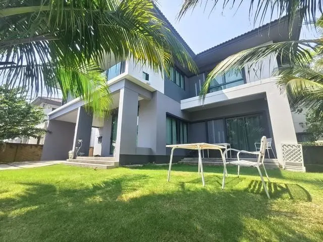 ขาย บ้านเดี่ยว แปลงมุมติดสวน ถูกที่สุดใน type เดียวกัน มีห้องนอนชั้นล่าง ตกแต่งสวยพร้อมอยู่ หมู่บ้านบุราสิริ วงแหวน-อ่อนนุช
