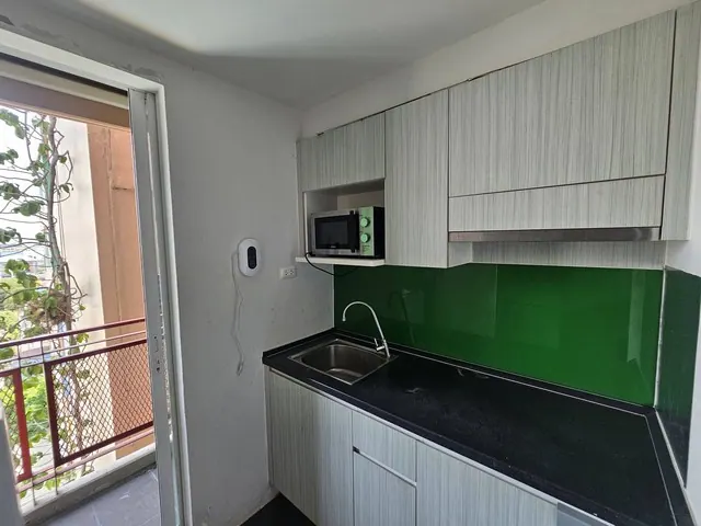 C Style Condo 28 ตรม ชั้น 7 ห้องมุม ติดลิฟท์ ใกล้รถไฟฟ้าใต้ดิน MRT สุทธิสาร และ MRT ห้วยขวาง