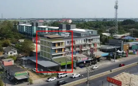 ตึก2คูหา4ชั้น 10.9ล้าน ทำเลทองติดถนนพระองค์เจ้าสาย ลำลูกกา คลอง4 ตกแต่งสวยม  พร้อมเปิดกิจการ