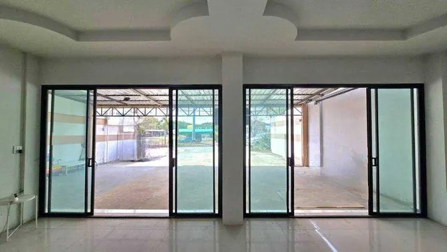 ขายอาคารพาณิชย์ 3 ชั้น 2คูหา บางแก้ว อ.เมืองอ่างทอง จ.อ่างทอง
