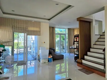ขาย บ้านเดี่ยว หมู่บ้านThe Gallery House Pattern ซอยลาดพร้าว 1 แยก 31 ใกล้UnionMall  ใกล้เซ็นทรัลลาดพร้าว