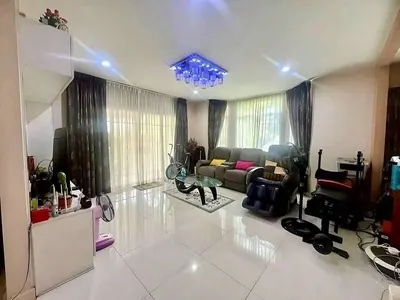 ขาย บ้านเดี่ยว หมู่บ้านภัสสร เพลสทีจ อ่อนนุช ถนนเฉลิมพระเกียรติ ร.9 ซอย 87 อ่อนนุช ใกล้เมกาบางนา ย่านประเวศ ภัสสรเพลสทีจอ่อนนุช